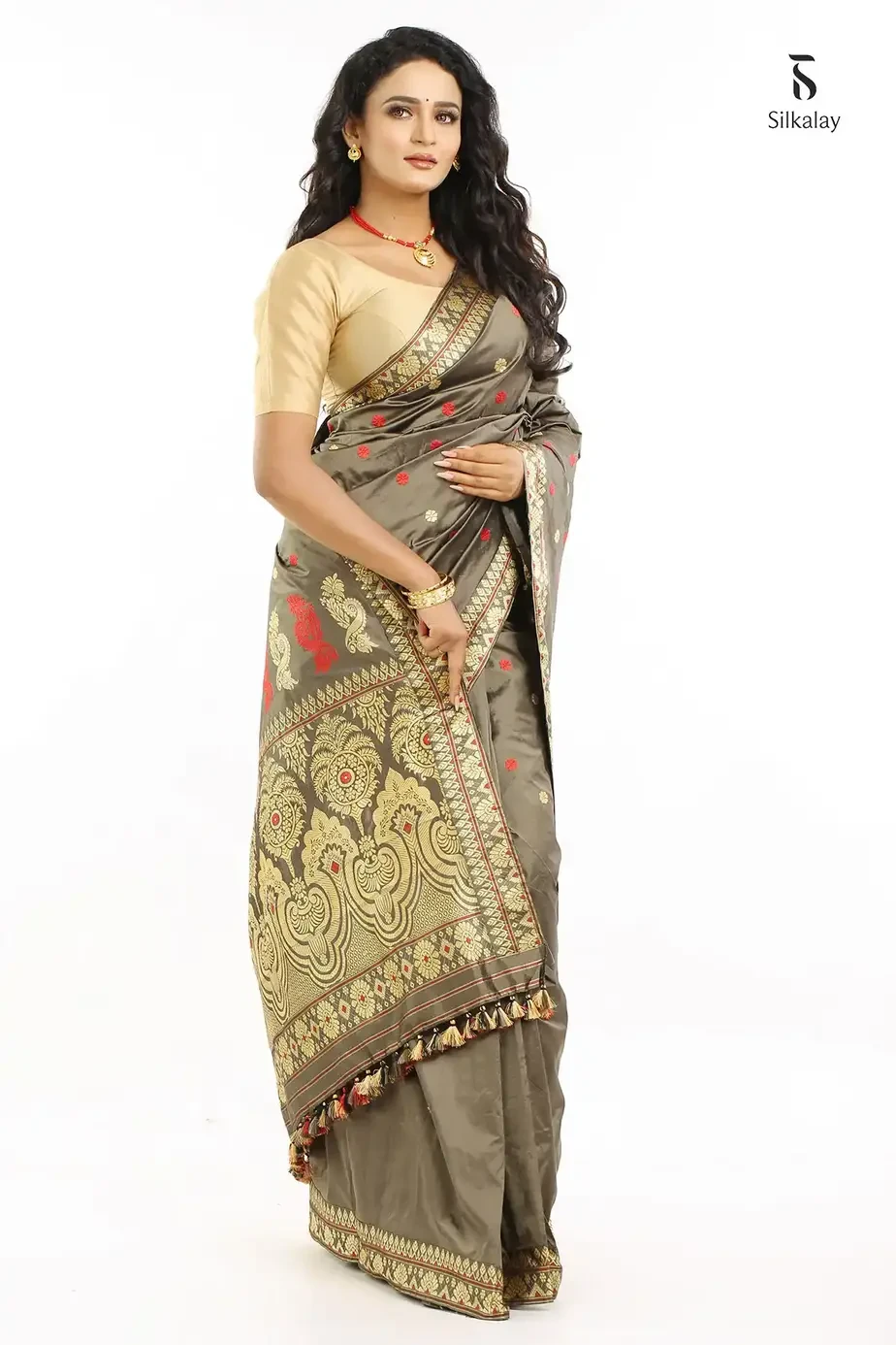 Saree